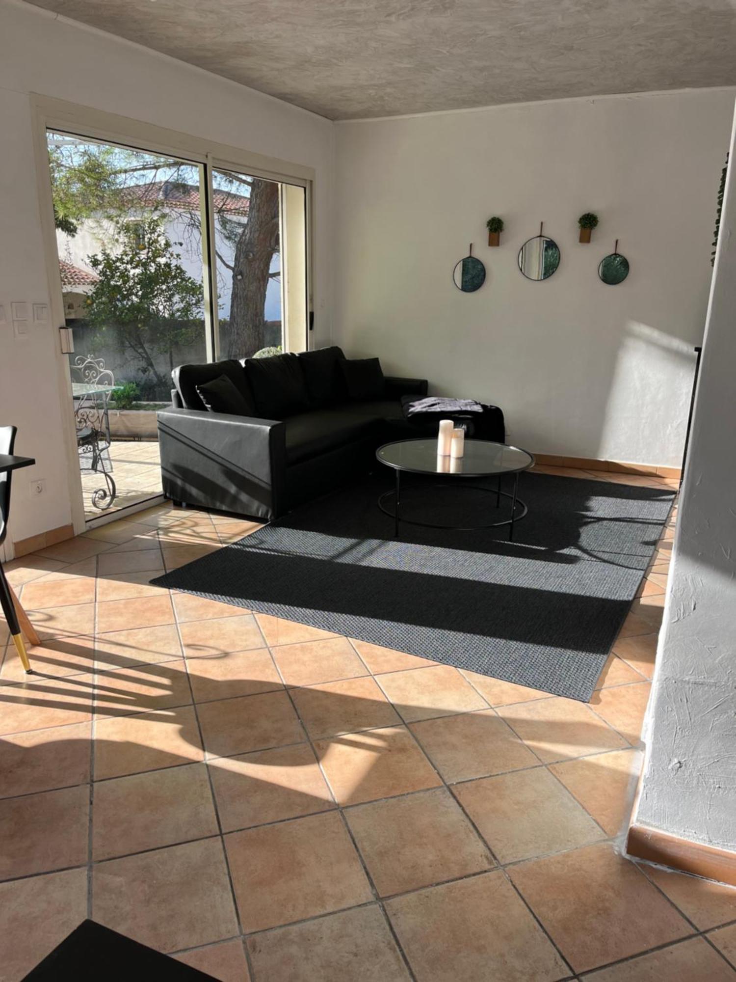 カシ Le Bonheur Avec Piscine Et Jardinヴィラ エクステリア 写真